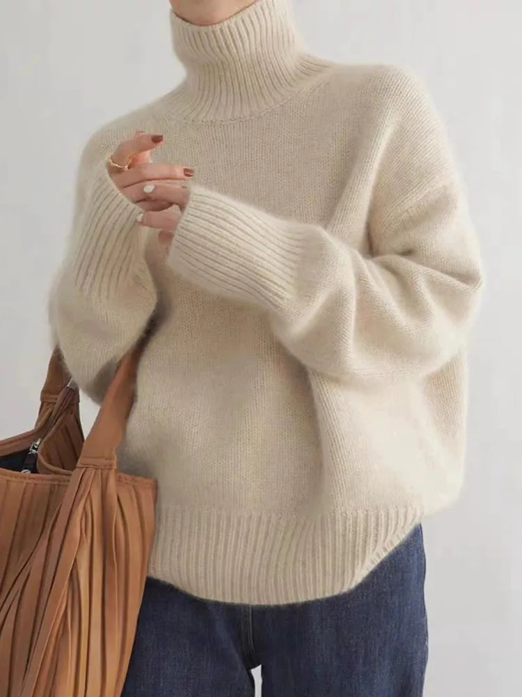 Nina TurtleNeck