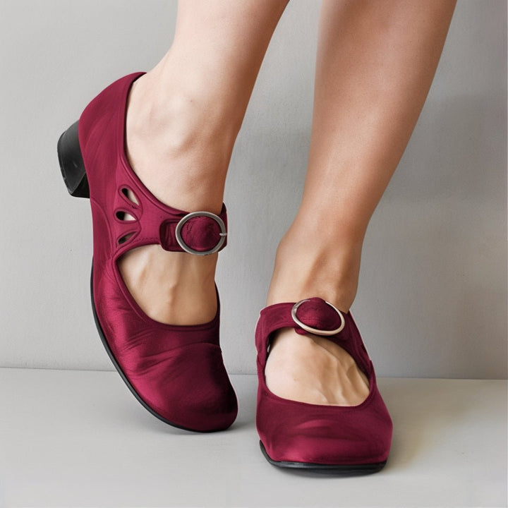Lisa™  Luxe Leather Sandals