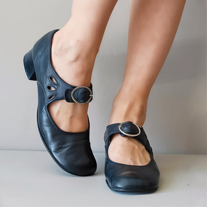 Lisa™  Luxe Leather Sandals