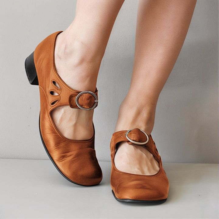 Lisa™  Luxe Leather Sandals